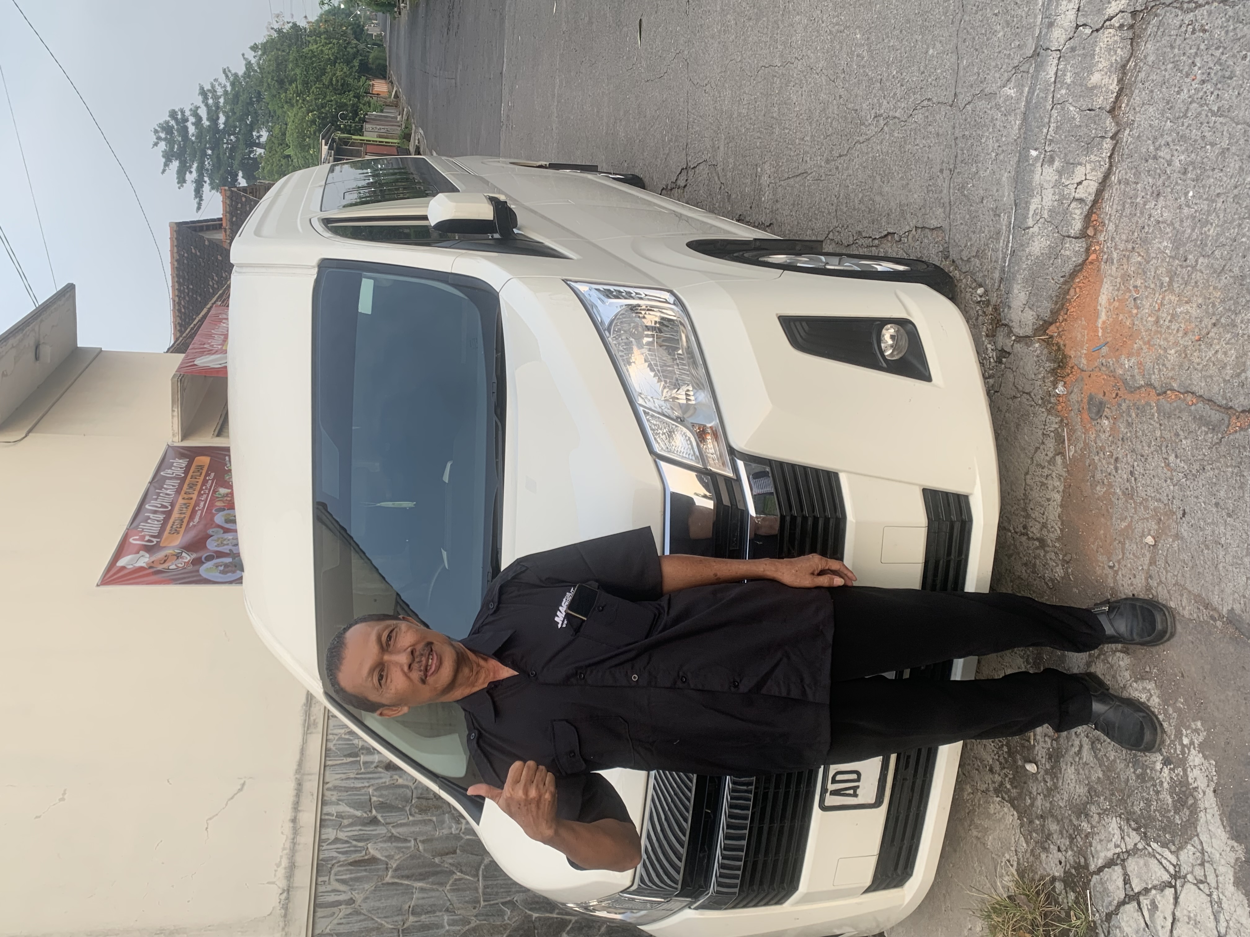 Sewa mobil harian